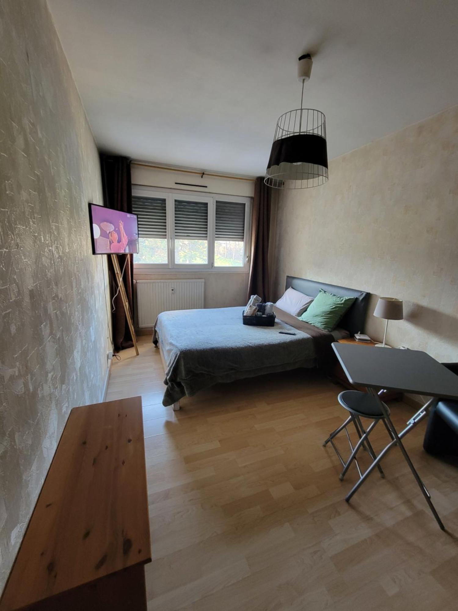 Pour Deplacement 3 Chambres Ешироль Екстер'єр фото